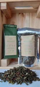 Green tea kiwi strawberry pack photo