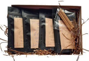 GIftbox spice tea and spices photo